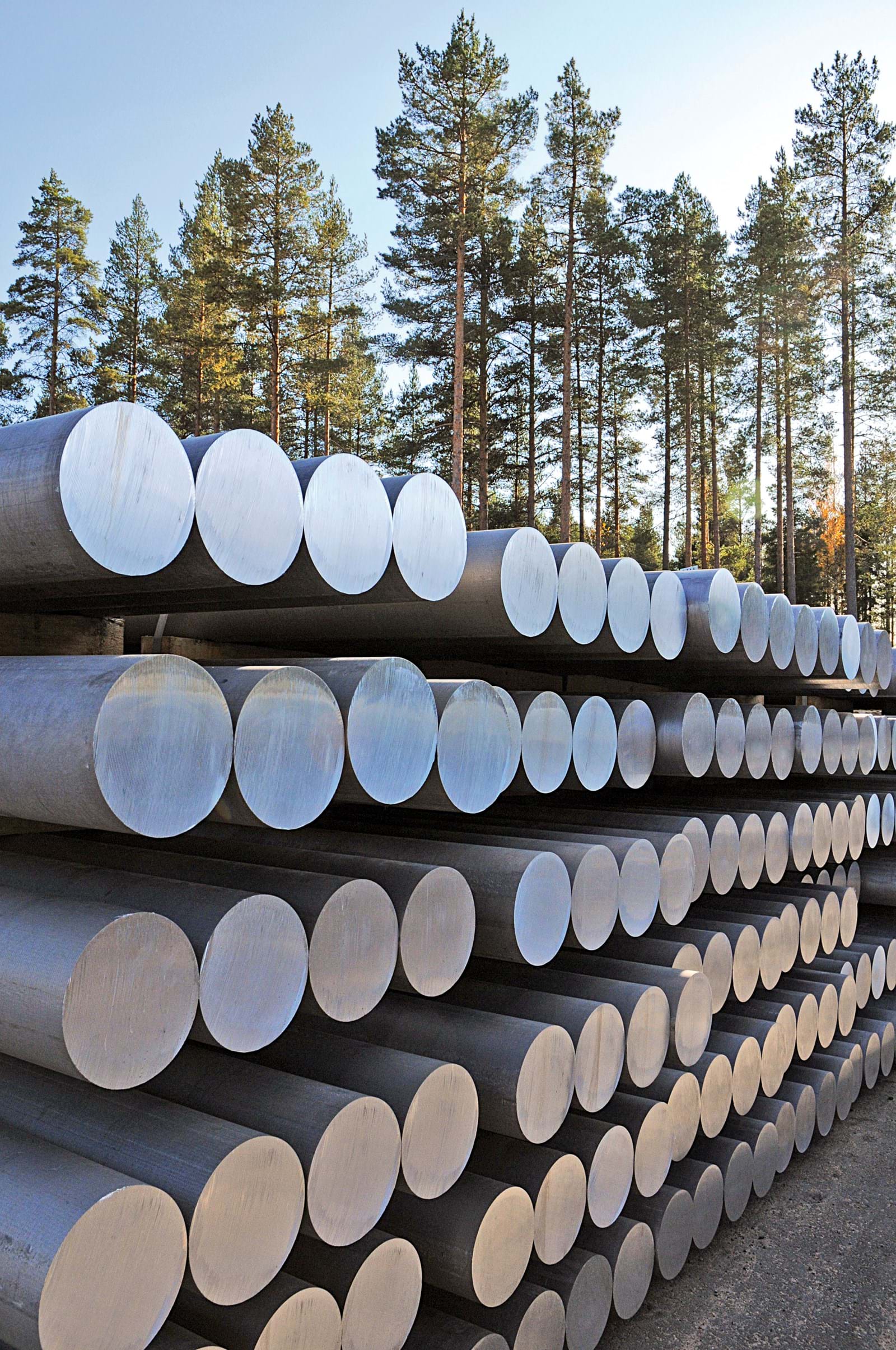 Aluminiumpresbolte produceret på vandkraft.