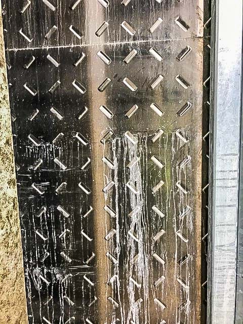 Aluminium efter kontakt med våd beton